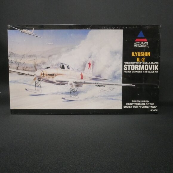 Accurate Miniatures IL-2 Stormovik 1/48 Scale Model Kit WWII Soviet Plane NIB - Picture 1 of 6